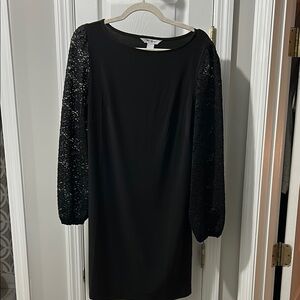 Elegant Black Dress with Lace Sleeves